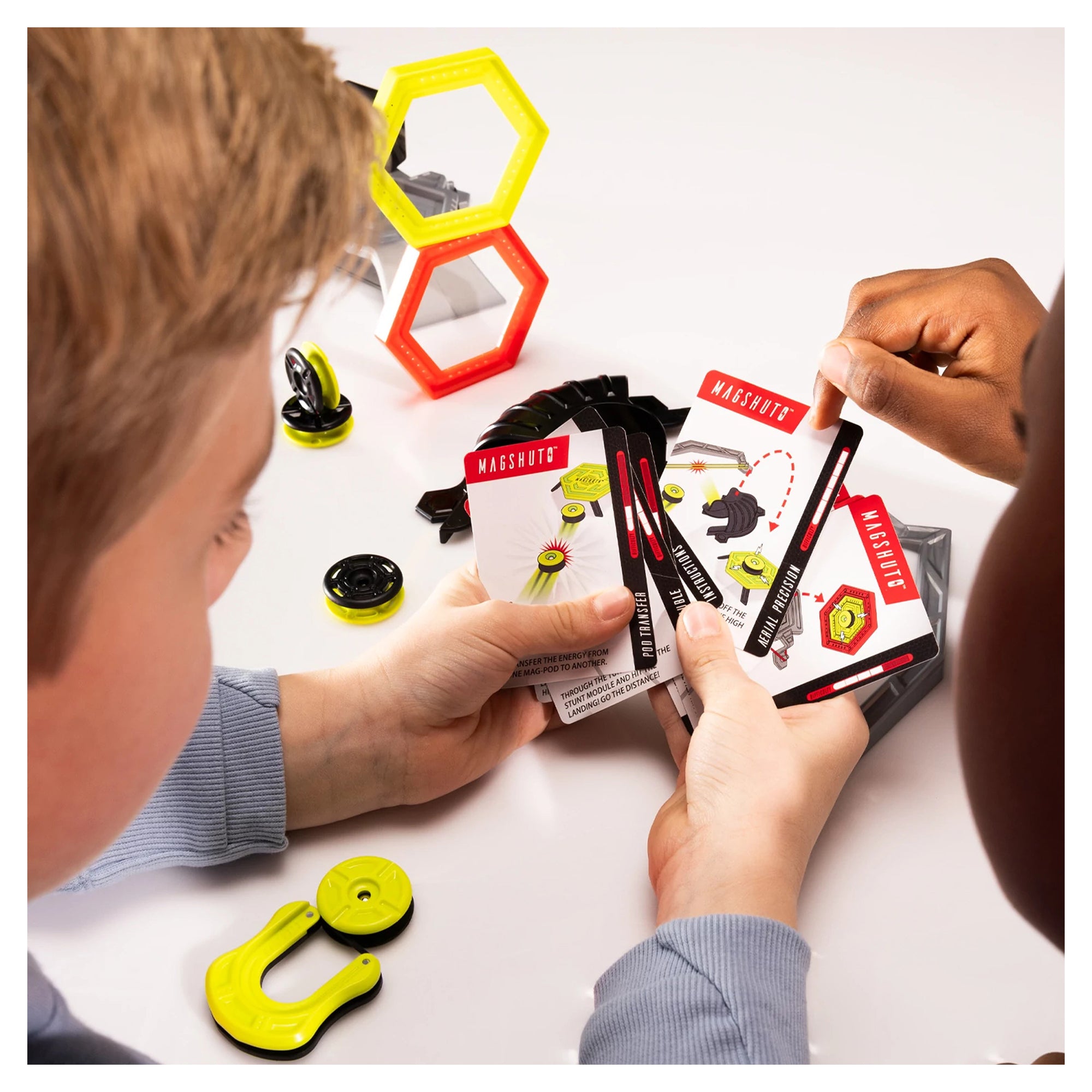 Fat Brain Magshuto Stunt Park Toy - Image 9