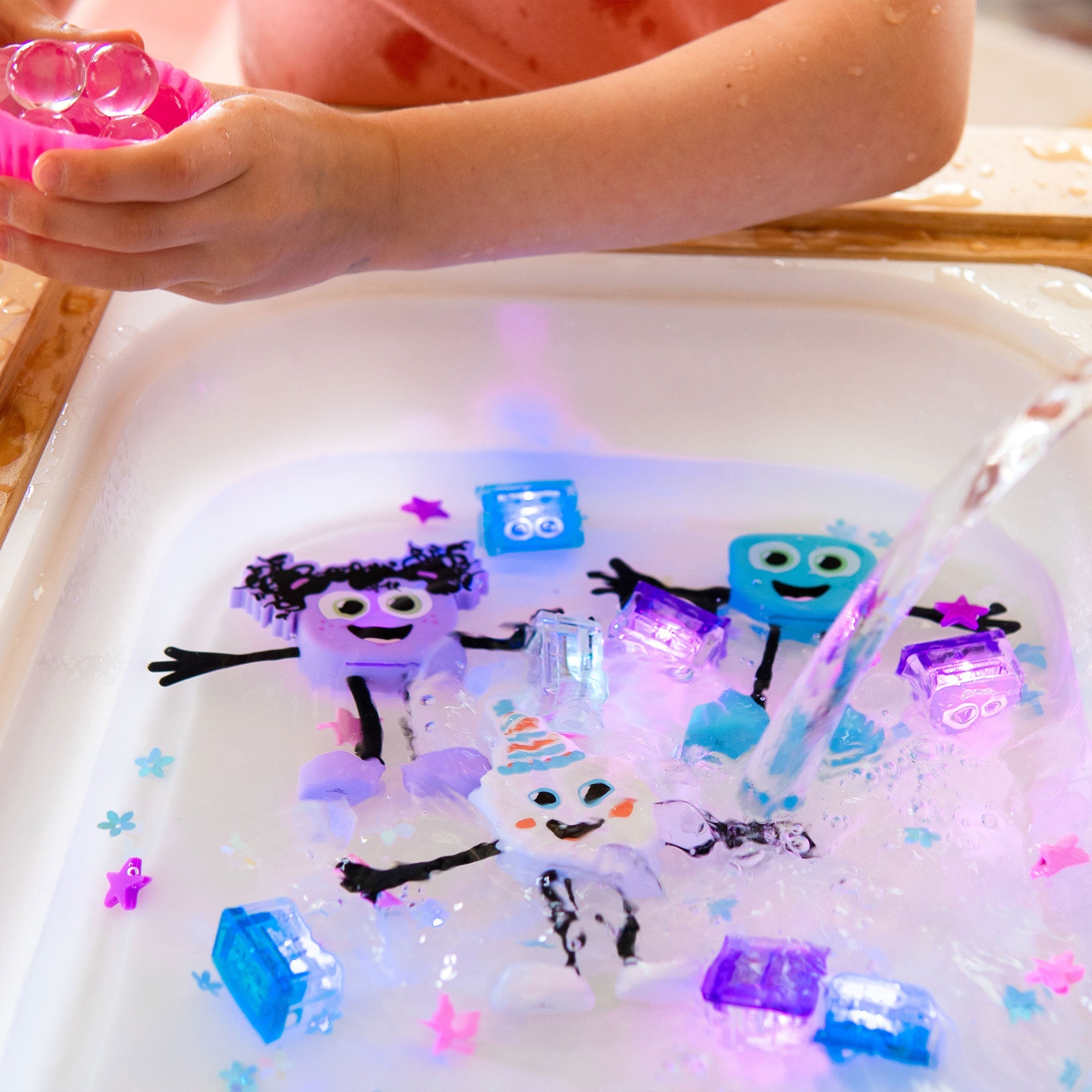 Glo Pals - Light Up Cubes 4pk - Blair - Blue - Image 3